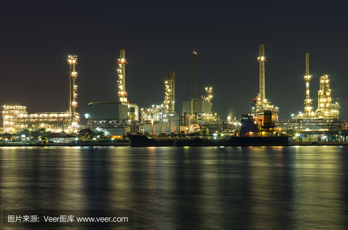 石油天然气炼油厂夜间-石化工厂